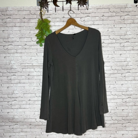 Jarbo Charcoal Gray Pima Cotton Swing Long Sleeve Tee - Picture 1 of 5